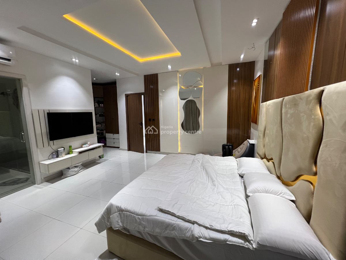 Spacious 4 Bedroom Terraced Duplex in a Well Secured and Serviced Estate, Conservation Road (west Bridge Estate), Lekki Phase 2, Lekki, Lagos, Terraced Duplex for Sale