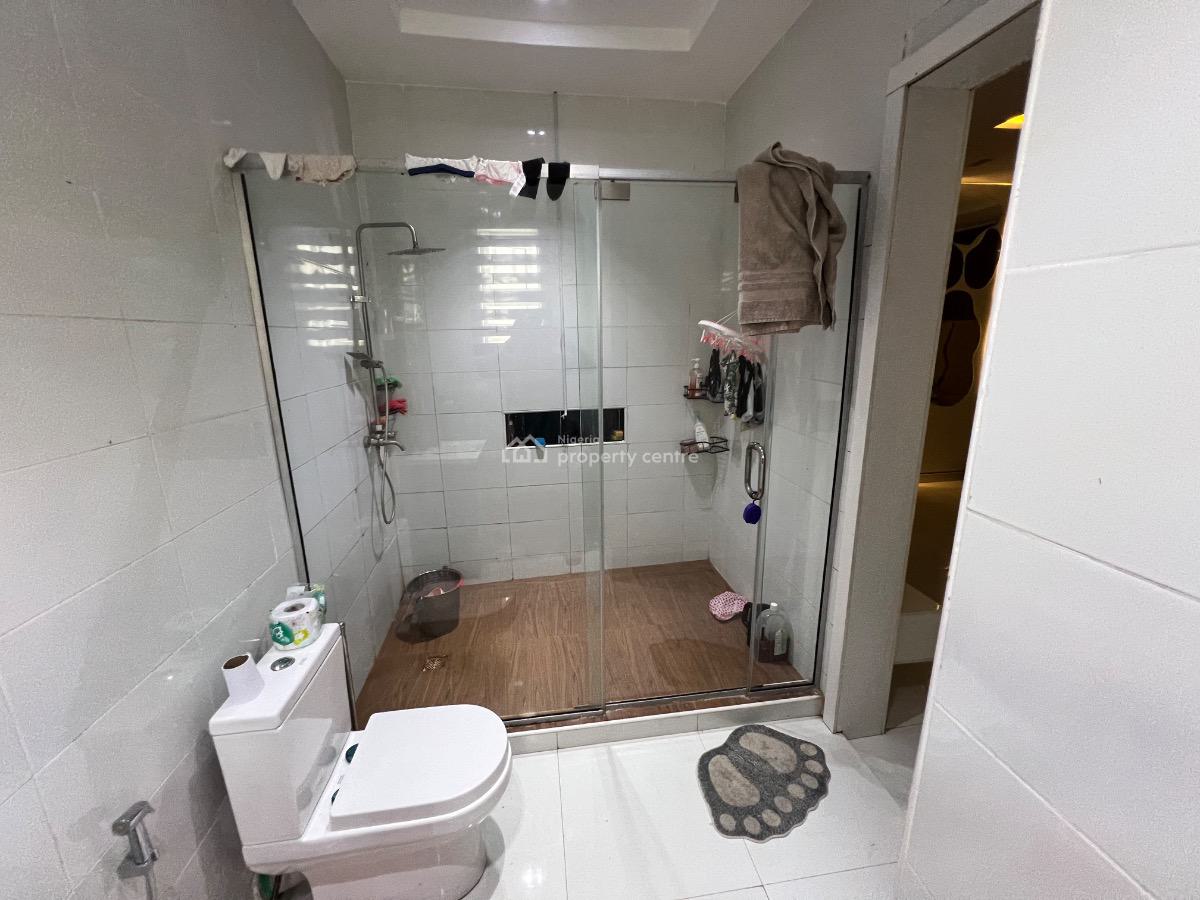 Spacious 4 Bedroom Terraced Duplex in a Well Secured and Serviced Estate, Conservation Road (west Bridge Estate), Lekki Phase 2, Lekki, Lagos, Terraced Duplex for Sale