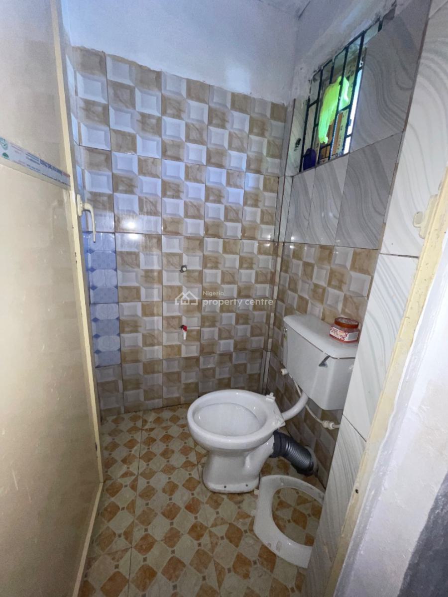 a Spacious Room Self Contained, Along Mobil Road Ilaje Ajah, Lekki, Lagos, Self Contain (single Rooms) for Rent