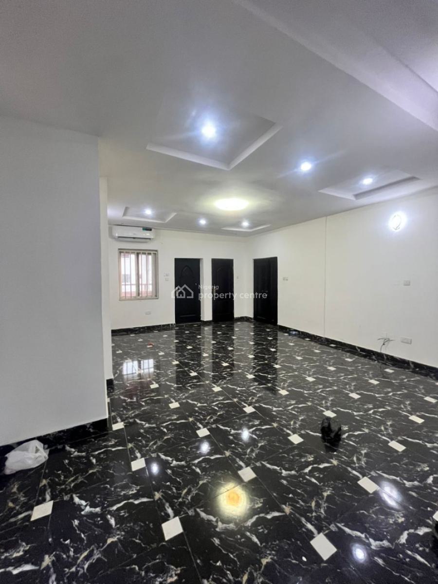 Standard Bedroom in a 3 Bedroom Shared Apartment, Near Shoprite Shopping Hub, Osapa, Lekki, Lagos, Self Contain (single Rooms) for Rent