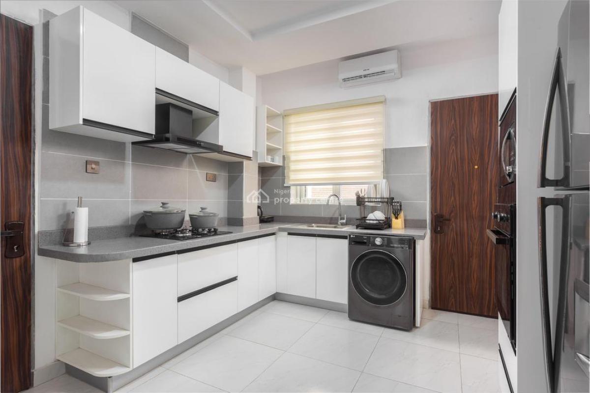 Luxury Skyline 3-bedroom Condo with Swimming Pool, Gym and Ps5, By Enyo Filling Station, Ikate Elegushi, Lekki, Lagos, Flat / Apartment Short Let
