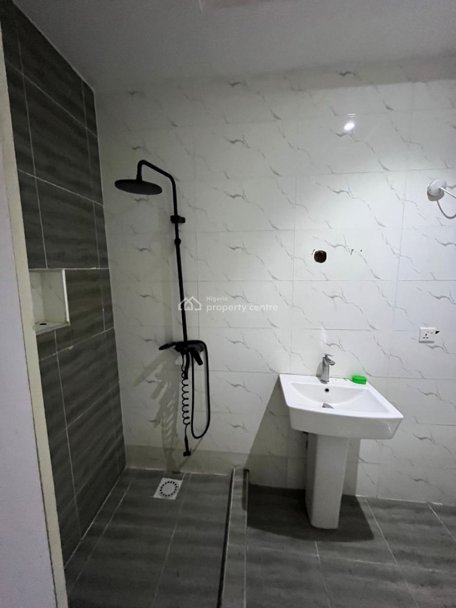 Luxury 2bedroom Flat with an Excellent Rooftop for Parties, Abraham Adesanya, Ajah, Lagos, Flat / Apartment for Rent