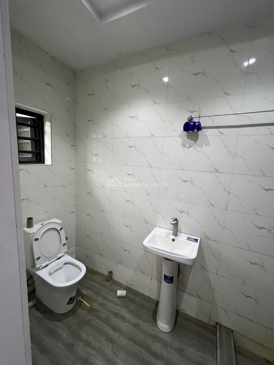 Luxury 2bedroom Flat with an Excellent Rooftop for Parties, Abraham Adesanya, Ajah, Lagos, Flat / Apartment for Rent
