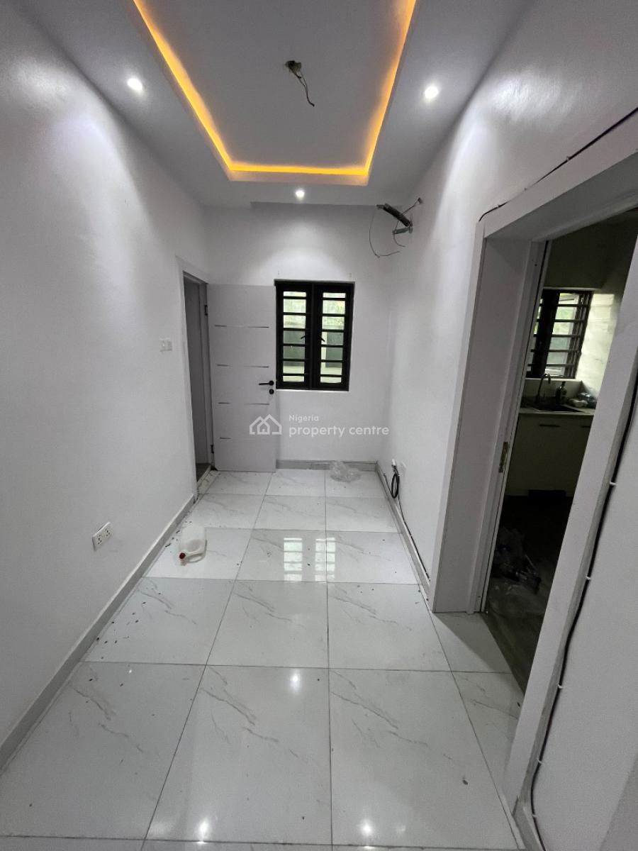 Luxury 2bedroom Flat with an Excellent Rooftop for Parties, Abraham Adesanya, Ajah, Lagos, Flat / Apartment for Rent