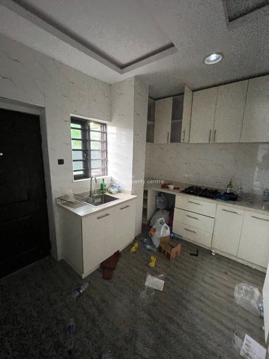 Luxury 2bedroom Flat with an Excellent Rooftop for Parties, Abraham Adesanya, Ajah, Lagos, Flat / Apartment for Rent