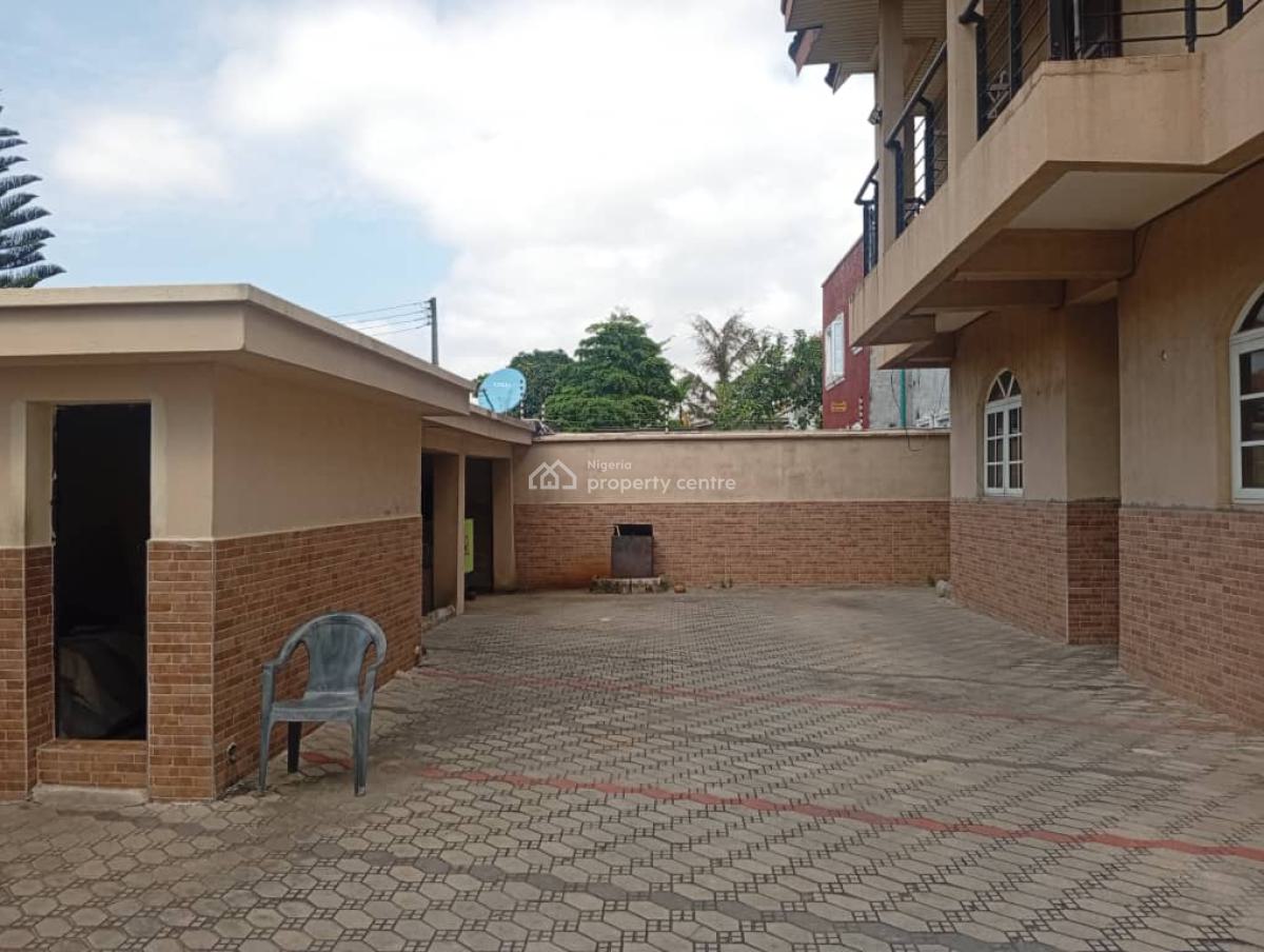 Decent 3 Bedroom Flat in a Secured Estate, Lekki Phase 1, Lekki, Lagos, Flat / Apartment for Rent