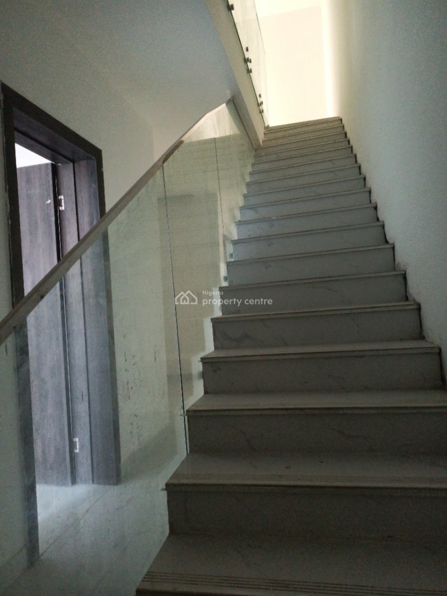 4bedroom Terrace Duplex with Bq, Spacious Rooms, in a Secure Estate, Lekki Phase 1, Lekki, Lagos, Terraced Duplex for Sale