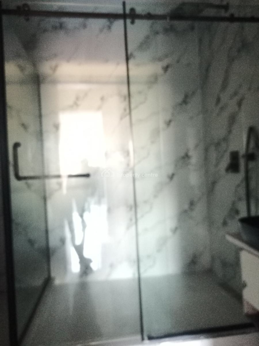 4bedroom Terrace Duplex with Bq, Spacious Rooms, in a Secure Estate, Lekki Phase 1, Lekki, Lagos, Terraced Duplex for Sale