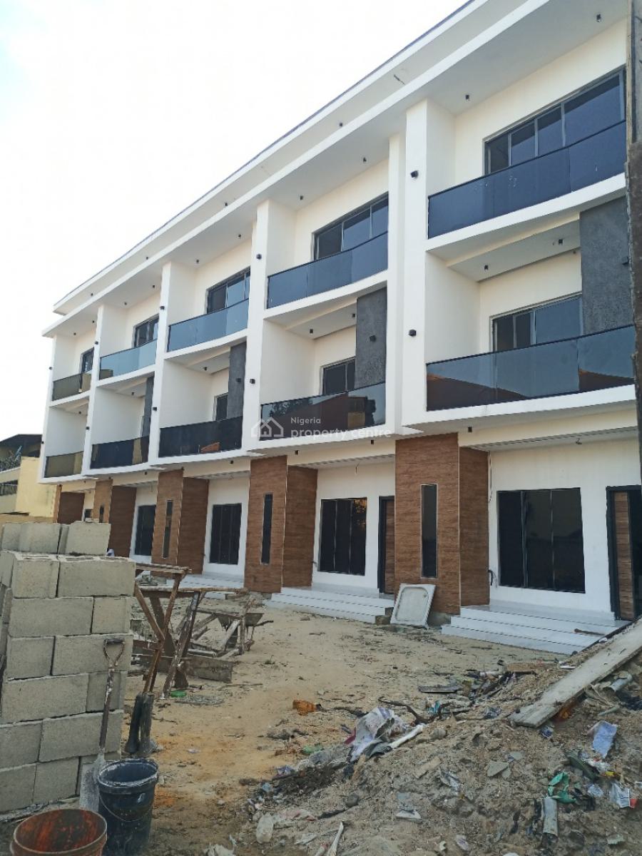 4bedroom Terrace Duplex with Bq, Spacious Rooms, in a Secure Estate, Lekki Phase 1, Lekki, Lagos, Terraced Duplex for Sale