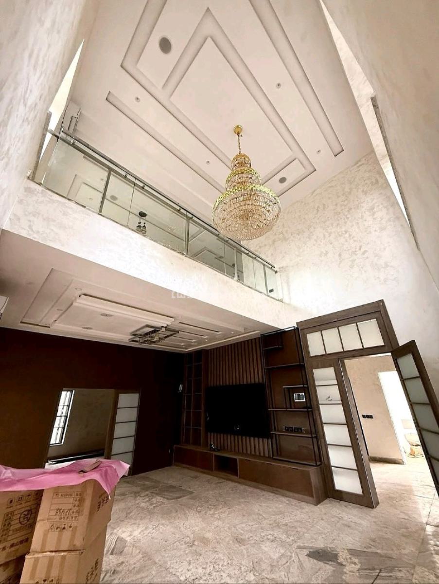 Newly Built 6-bedroom Detached Duplex in Gaduwa!    Located in a, Gaduwa, Abuja, House for Sale