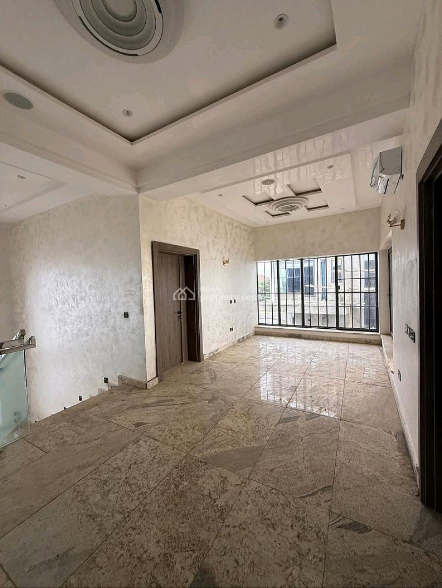 Newly Built 6-bedroom Detached Duplex in Gaduwa!    Located in a, Gaduwa, Abuja, House for Sale