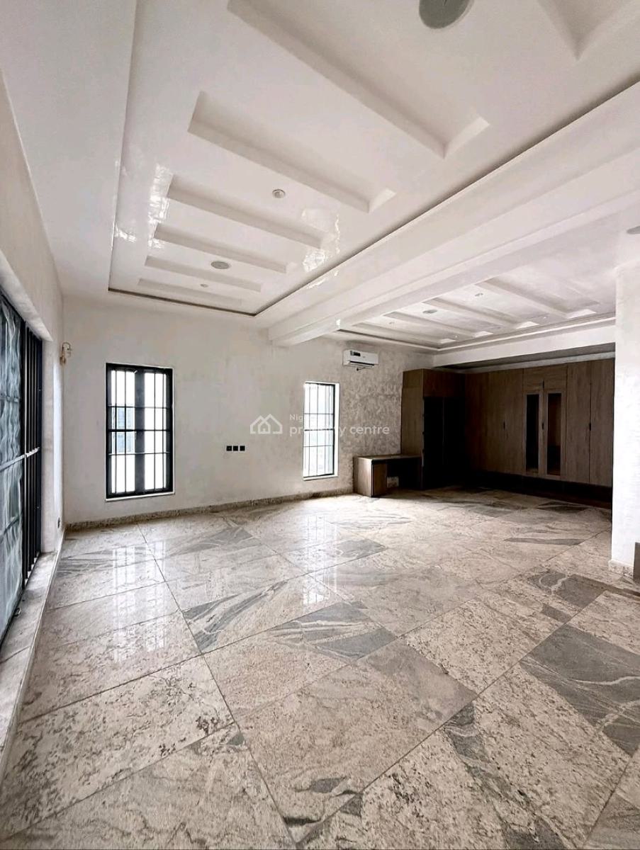Newly Built 6-bedroom Detached Duplex in Gaduwa!    Located in a, Gaduwa, Abuja, House for Sale