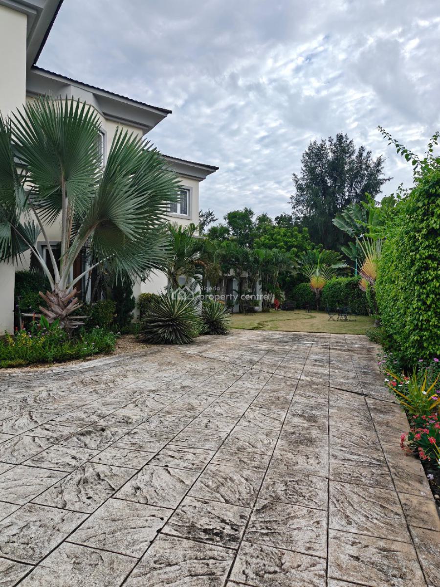 Spacious 5-bedroom Mansion in Vgc Estate, Vgc, Lekki, Lagos, Detached Duplex for Sale