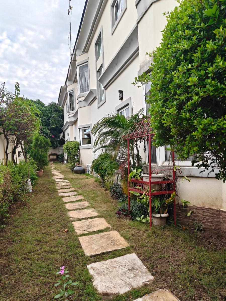 Spacious 5-bedroom Mansion in Vgc Estate, Vgc, Lekki, Lagos, Detached Duplex for Sale