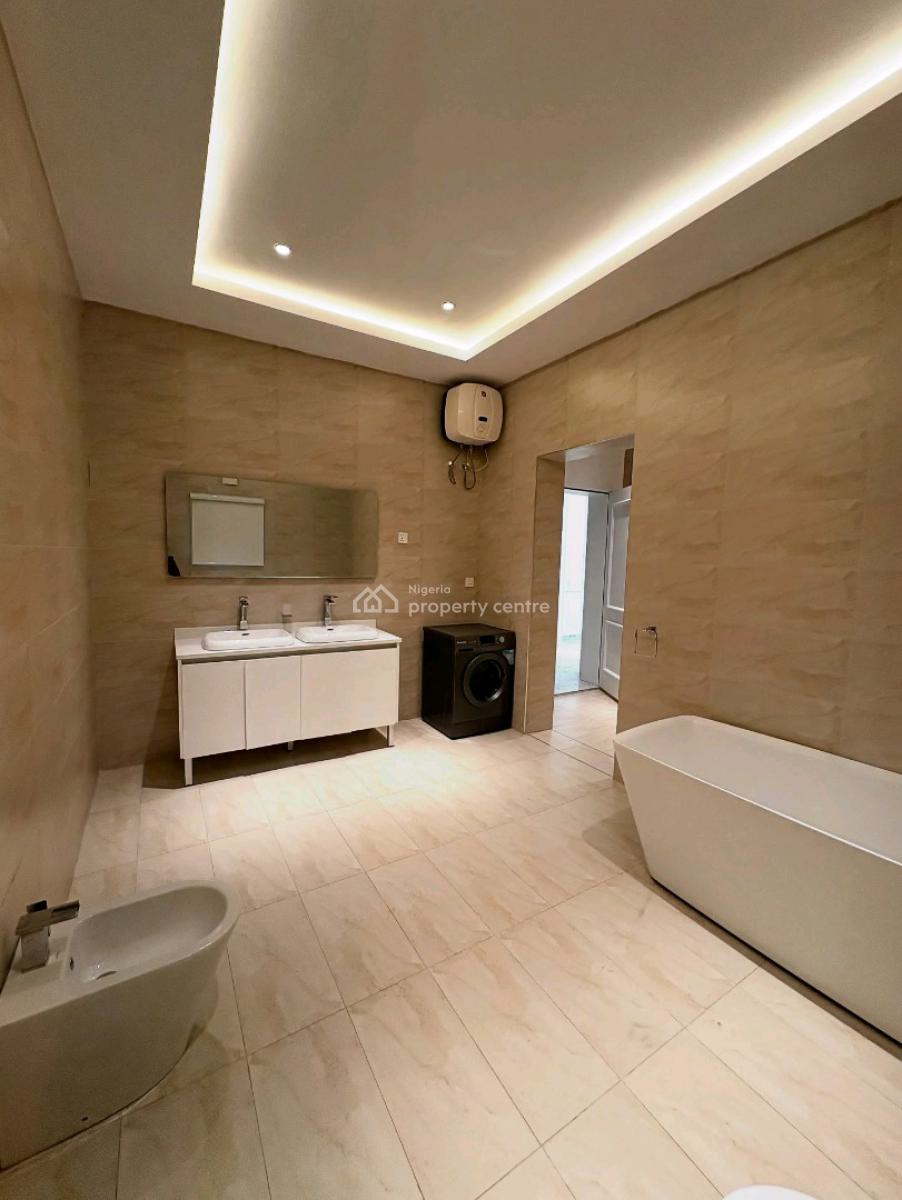 Mega Luxury 8-bedroom Mansion   Prime Location: Wuse2, Abuja  La, Wuse 2, Abuja, House for Sale
