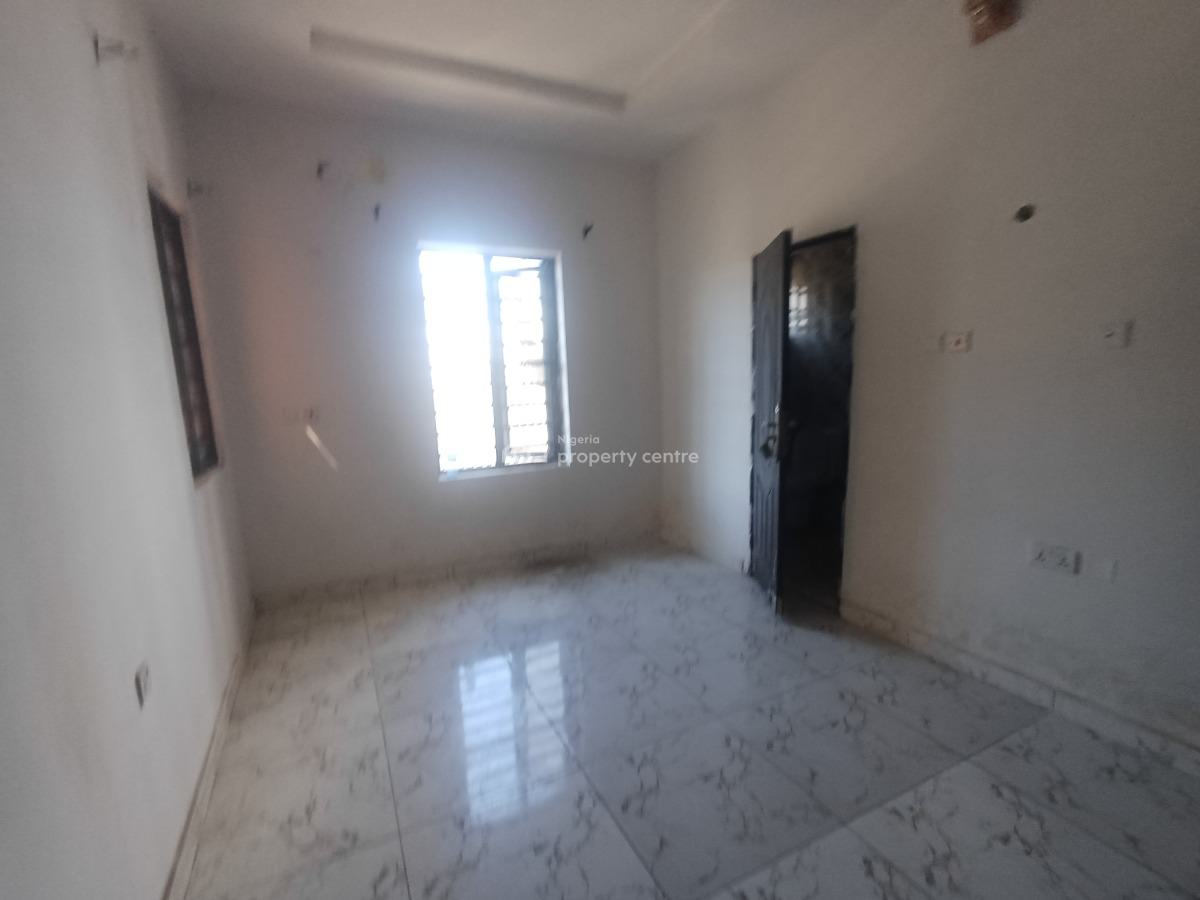 Clean 2bedroom Flat, Ilasan, Ikate Elegushi, Lekki, Lagos, Flat / Apartment for Rent