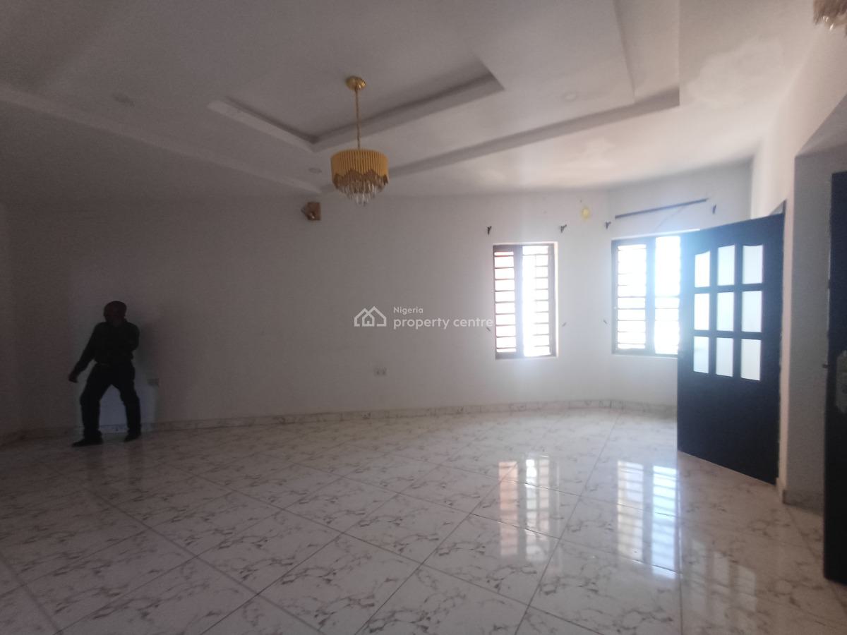 Clean 2bedroom Flat, Ilasan, Ikate Elegushi, Lekki, Lagos, Flat / Apartment for Rent