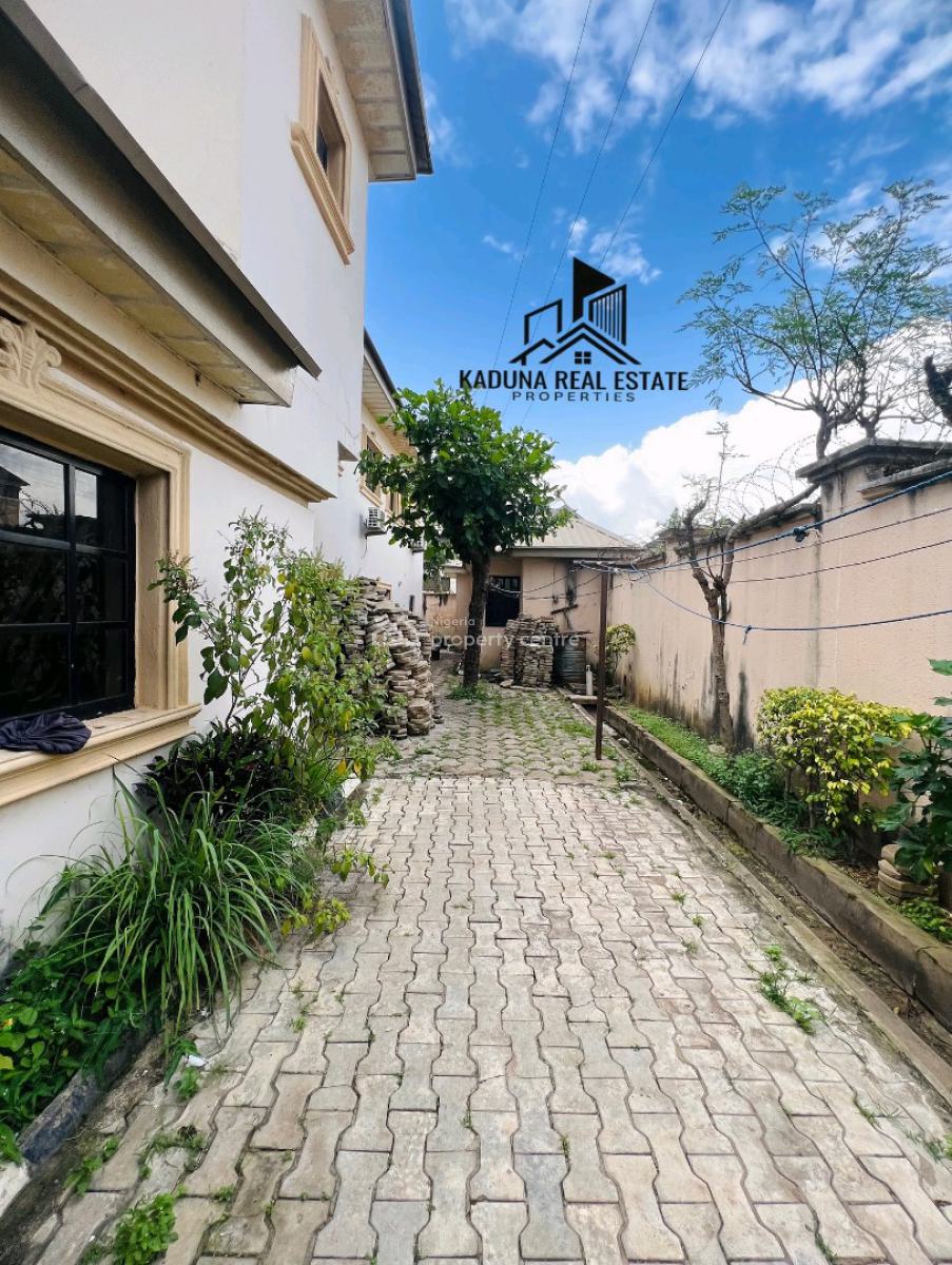 7 Bedroom Duplex with 3 Rooms  ️  Location - Marafa Pric, Kaduna North, Kaduna, House for Sale