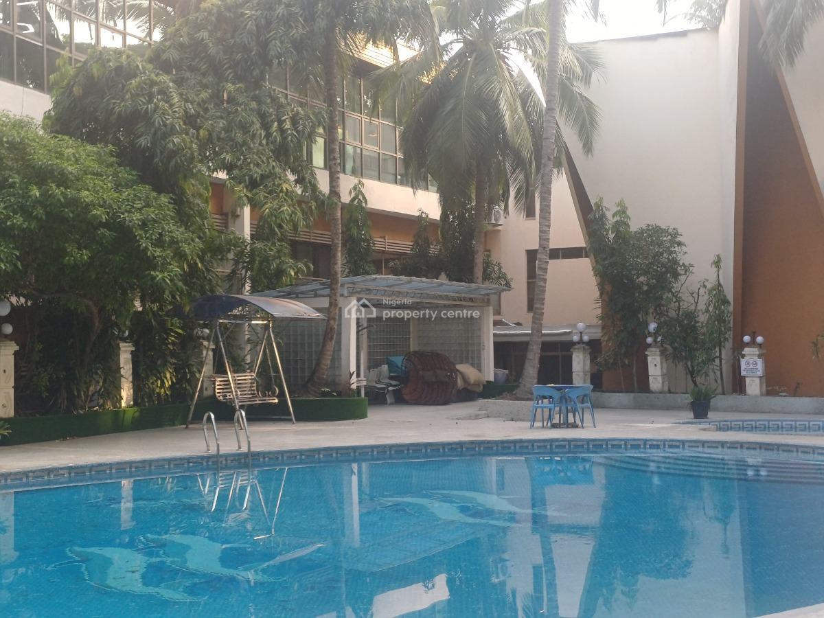 Clean 3 Bedroom Flat with Bq, Ikoyi, Lagos, Flat / Apartment for Rent