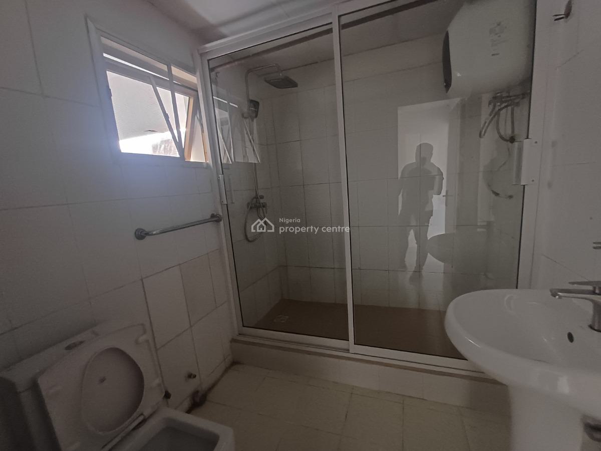 Clean 3 Bedroom Flat with Bq, Ikoyi, Lagos, Flat / Apartment for Rent