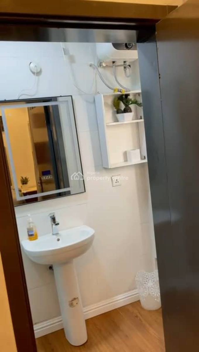 Fully Furnished Serviced 2 Bedroom, Lekki Phase 1, Lekki, Lagos, Flat / Apartment for Rent