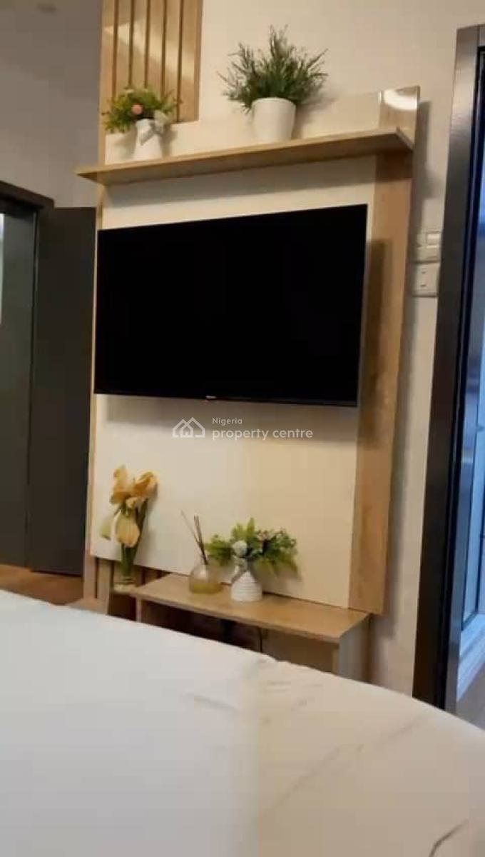 Fully Furnished Serviced 2 Bedroom, Lekki Phase 1, Lekki, Lagos, Flat / Apartment for Rent