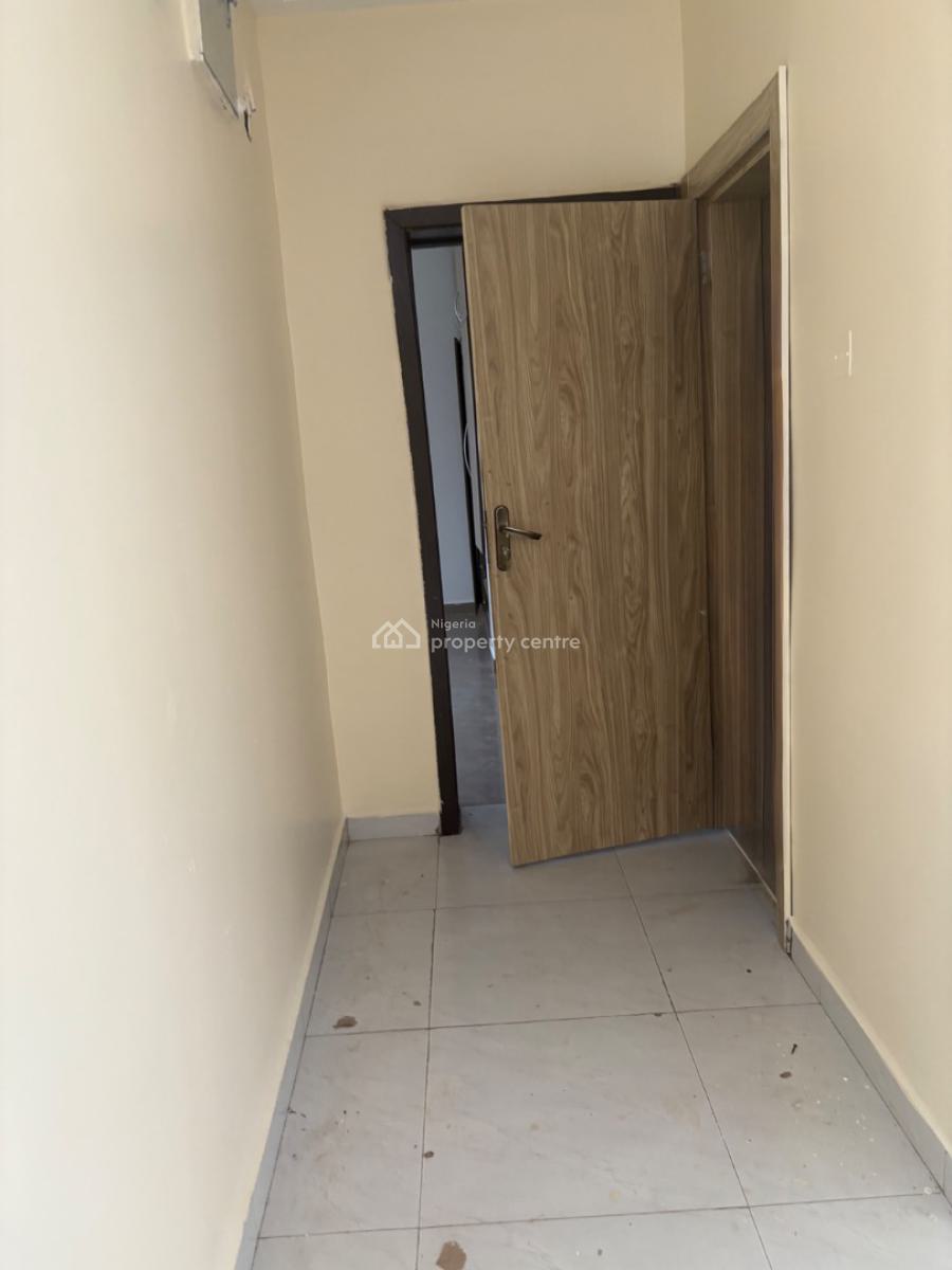 Clean 2 Bedroom Block of Flat, Dawaki, Gwarinpa, Abuja, Flat / Apartment for Rent