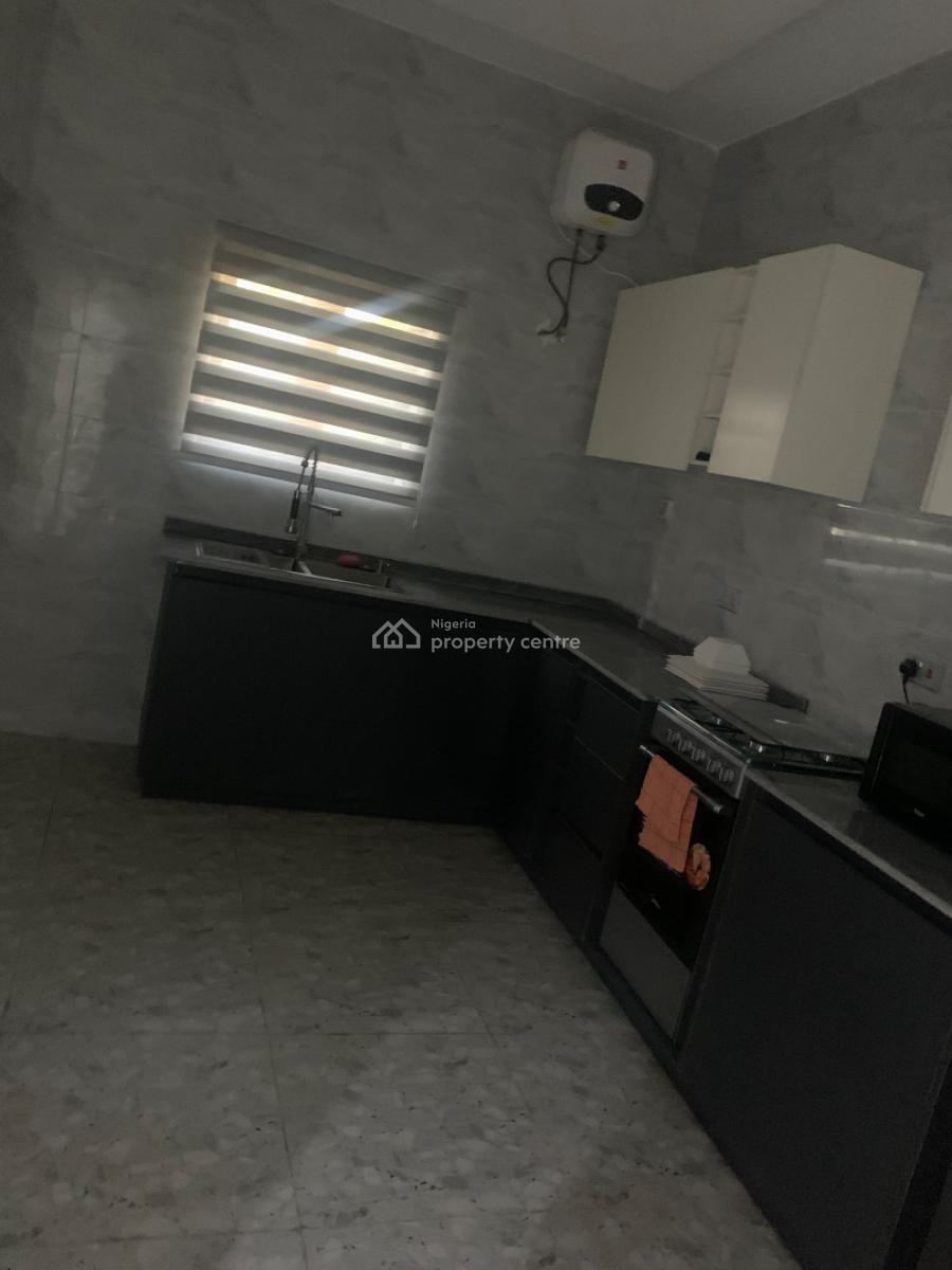 Exquisite 2- Bedroom Apartment, Asokoro District, Abuja, Flat / Apartment for Rent