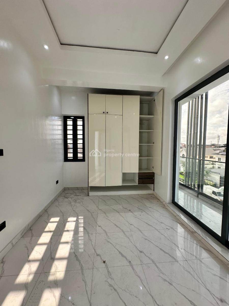 3 Bedroom Apartment, Lekki Phase 1, Lekki, Lagos, Flat / Apartment for Rent
