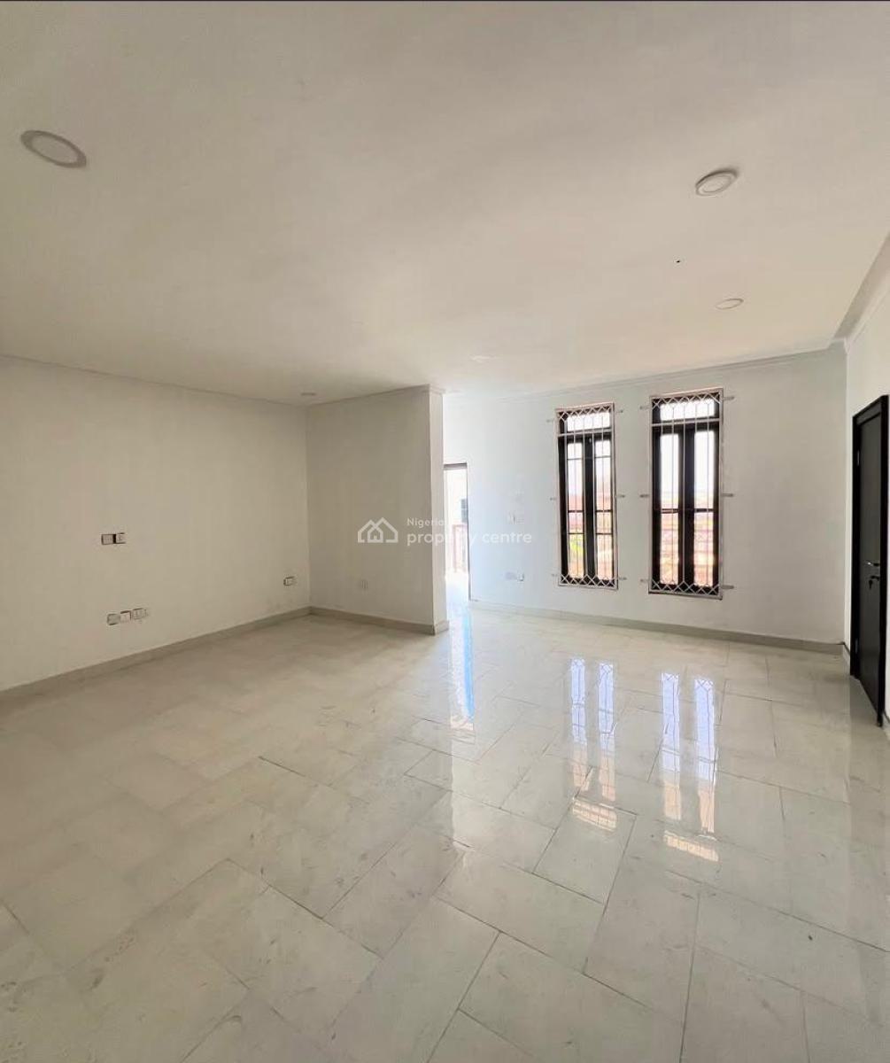 Spacious 2 Bedroom Apartment in a Secured Estate, Victoria Island, Victoria Island (vi), Lagos, Flat / Apartment for Rent