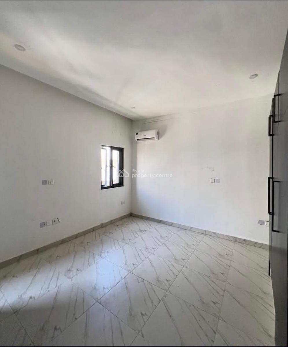 Spacious 2 Bedroom Apartment in a Secured Estate, Victoria Island, Victoria Island (vi), Lagos, Flat / Apartment for Rent