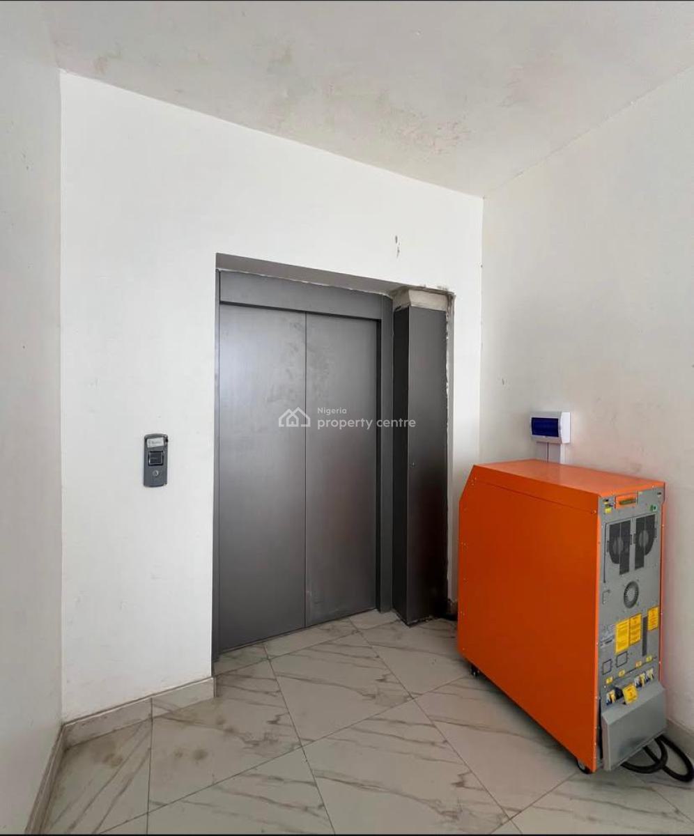 Spacious 2 Bedroom Apartment in a Secured Estate, Victoria Island, Victoria Island (vi), Lagos, Flat / Apartment for Rent