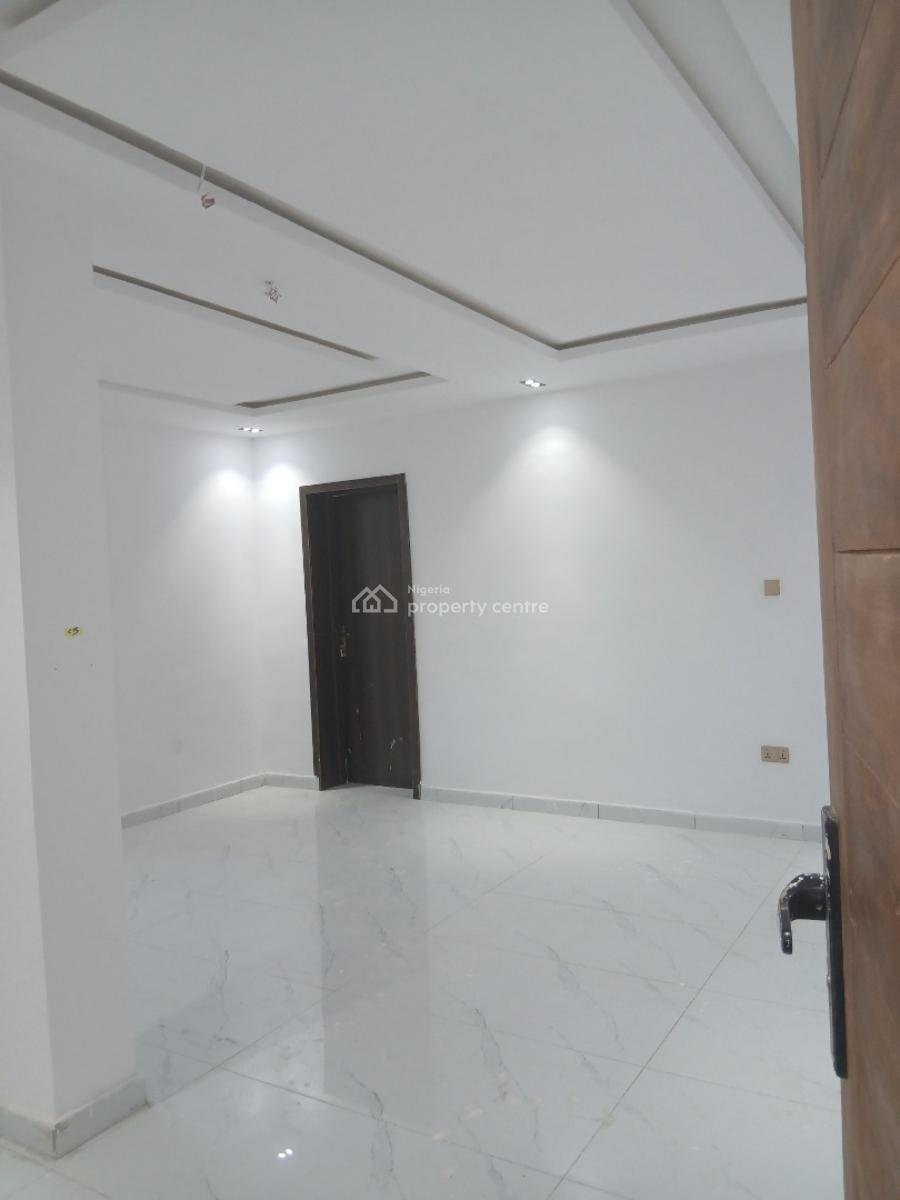 Luxury New 2-bedroom Flats, Yaba, Lagos, Flat / Apartment for Rent