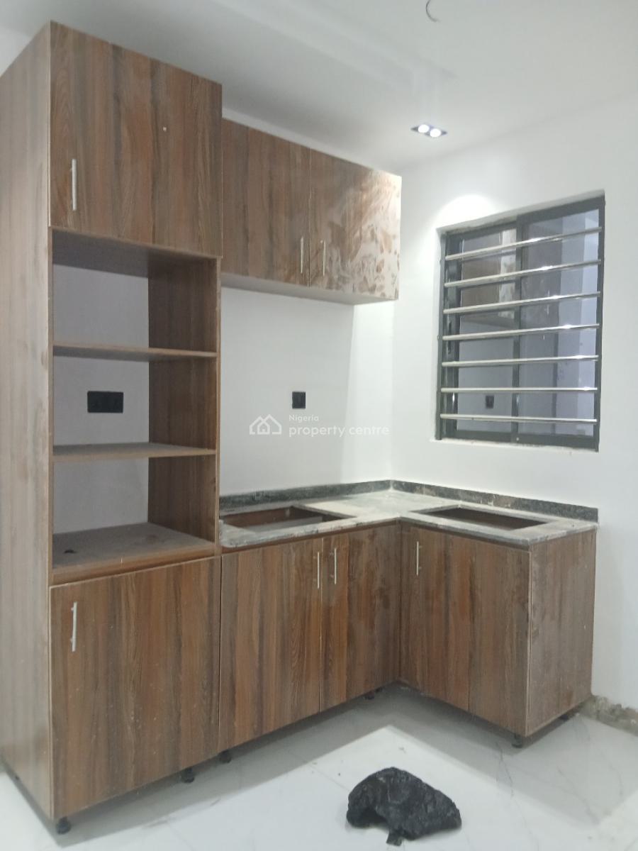 Luxury New 2-bedroom Flats, Yaba, Lagos, Flat / Apartment for Rent