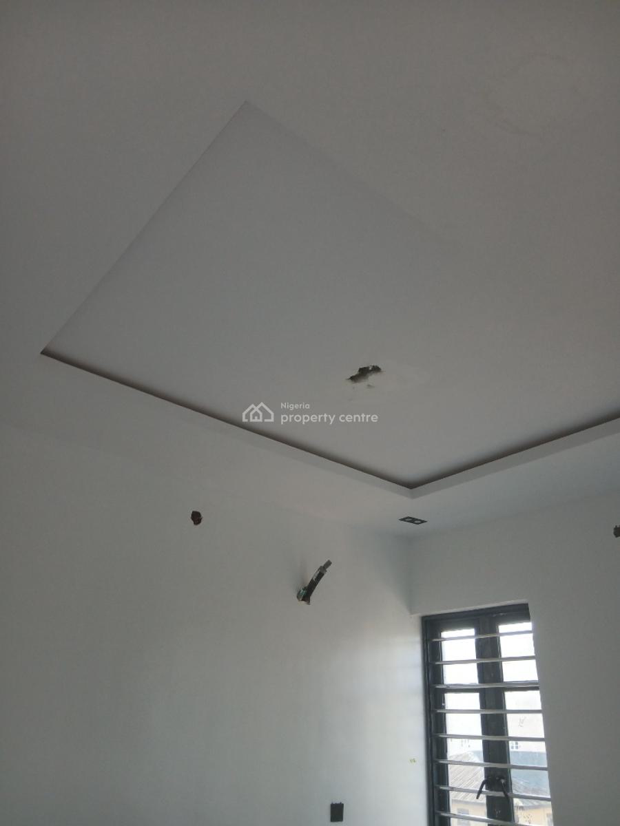 Luxury New 2-bedroom Flats, Yaba, Lagos, Flat / Apartment for Rent