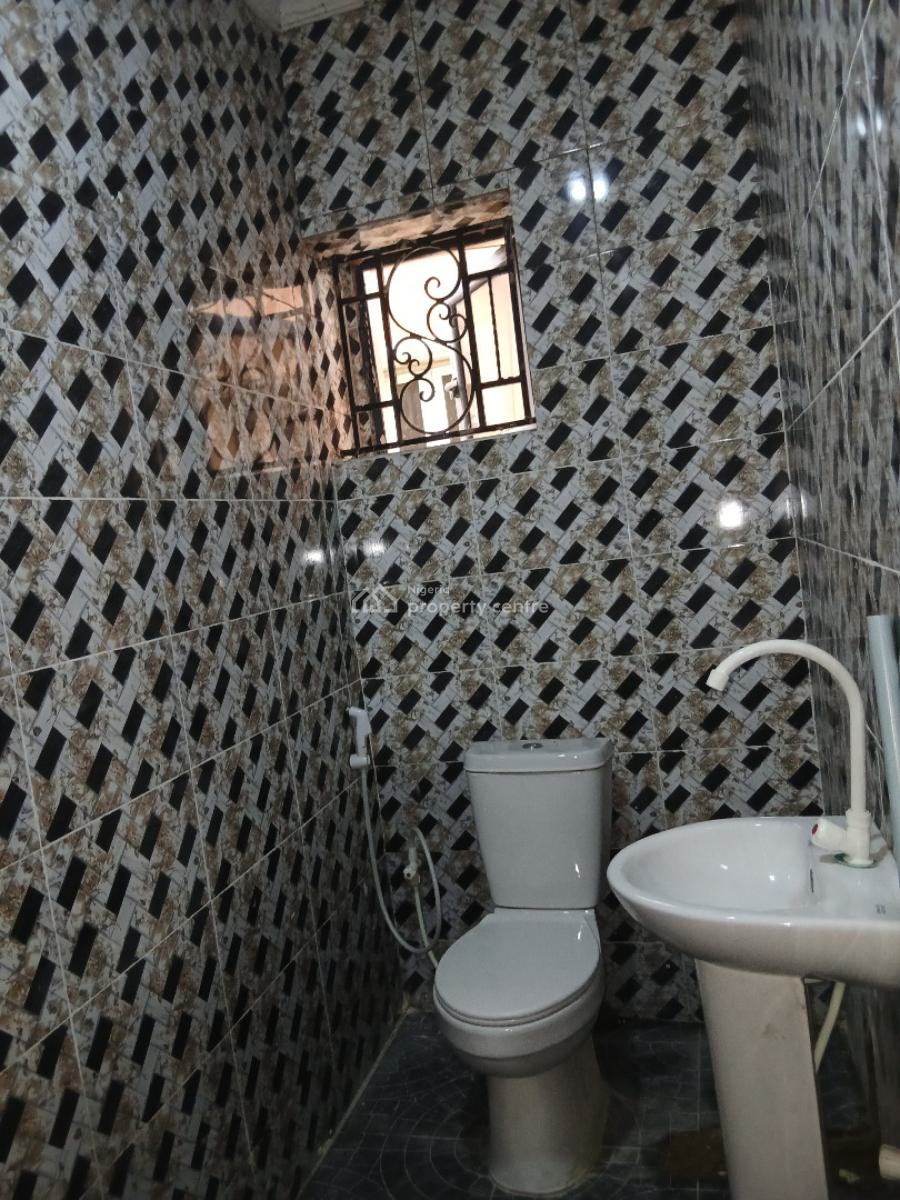 Newly Built Beautiful 2 Bedroom, Yaba, Lagos, Flat / Apartment for Rent