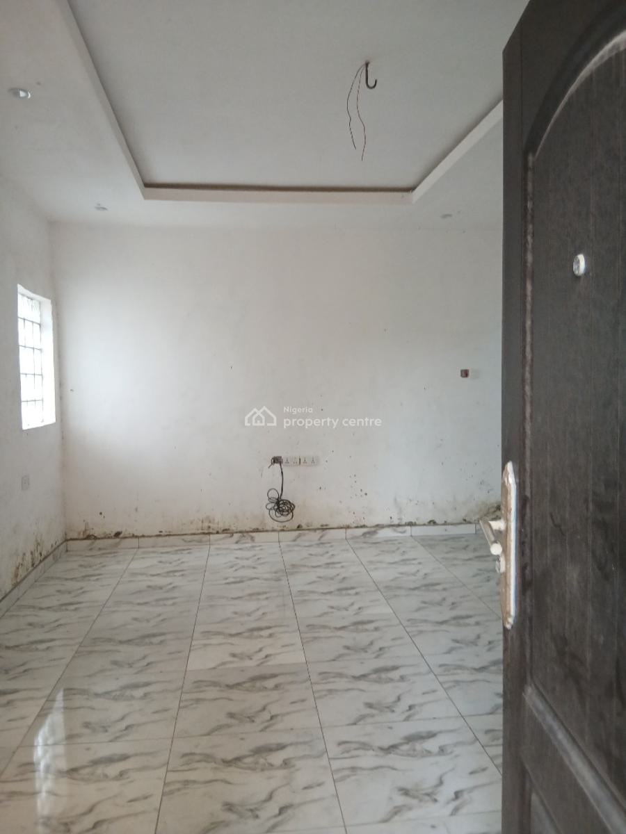 Newly Built Beautiful 2 Bedroom, Yaba, Lagos, Flat / Apartment for Rent