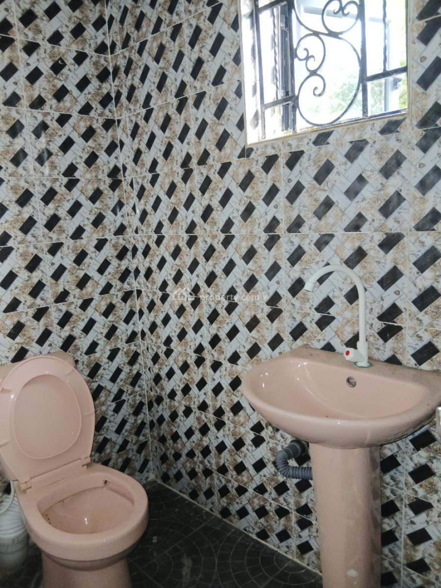 Beautiful New 2 Bedroom Flat, Yaba, Lagos, Flat / Apartment for Rent