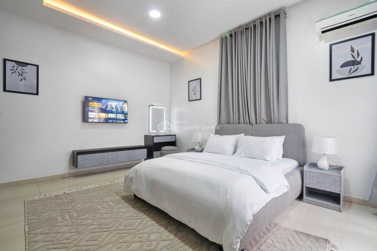 4 Bedroom Maisonette with a Swimming Pool, Snooker Board, Chess Game, Gym, Victoria Island (vi), Lagos, Flat / Apartment Short Let