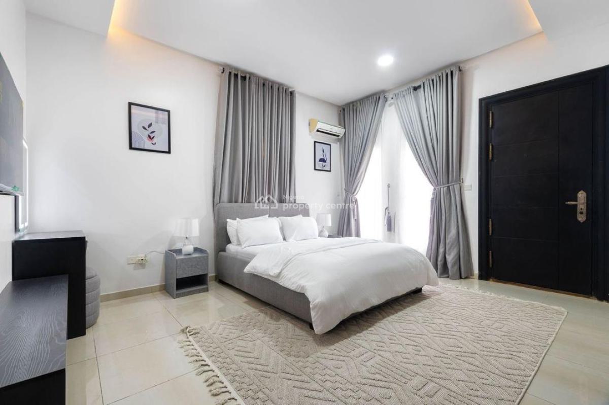 4 Bedroom Maisonette with a Swimming Pool, Snooker Board, Chess Game, Gym, Victoria Island (vi), Lagos, Flat / Apartment Short Let