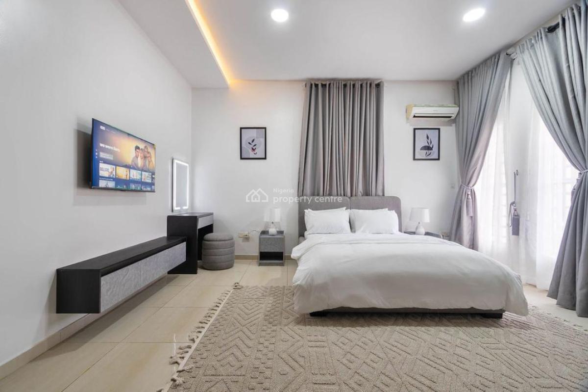 4 Bedroom Maisonette with a Swimming Pool, Snooker Board, Chess Game, Gym, Victoria Island (vi), Lagos, Flat / Apartment Short Let