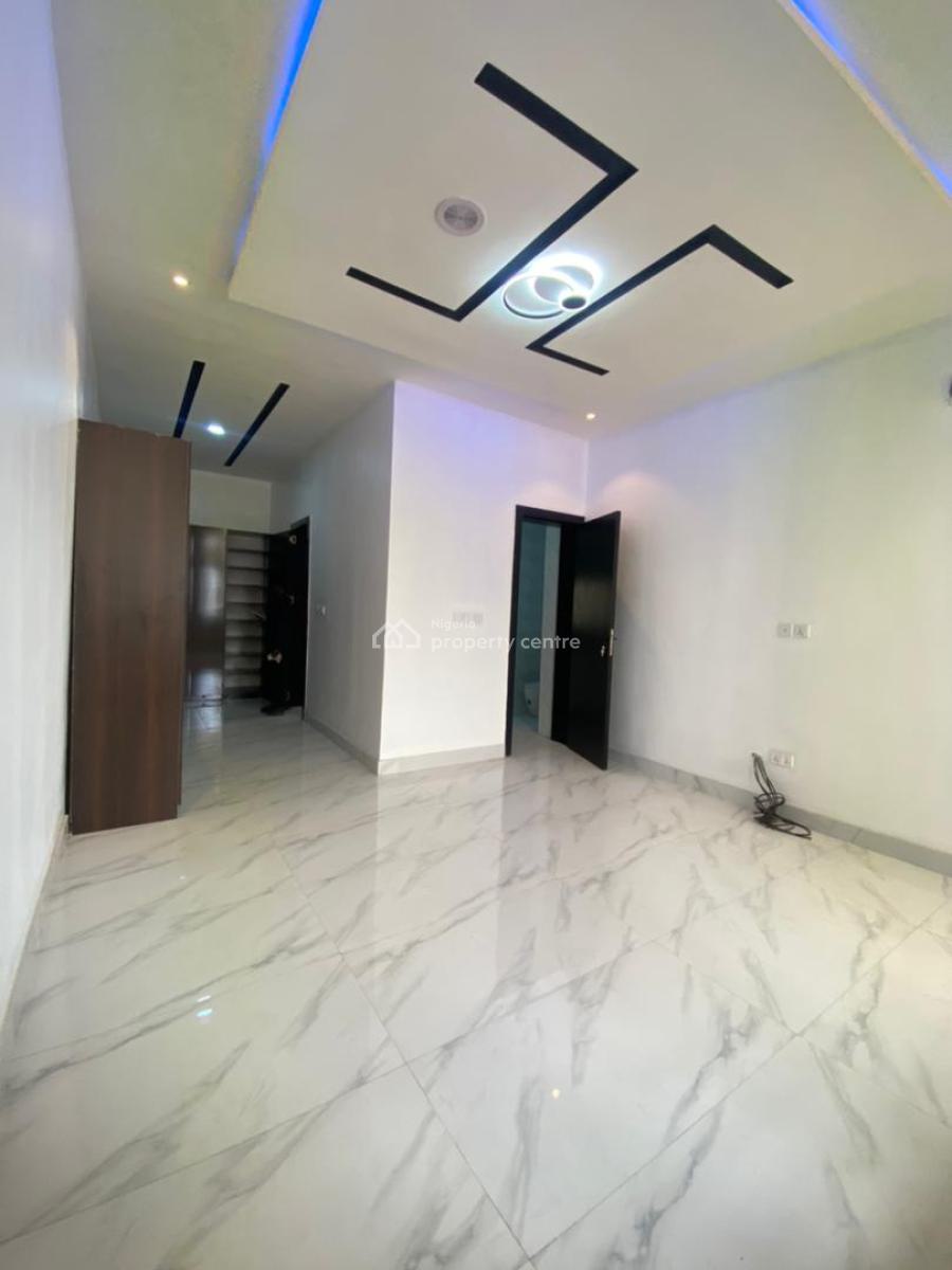5 Bedroom Semi Detached Duplex with a Room Bq, Daffodil Estate, Lekki, Lagos, Semi-detached Duplex for Sale
