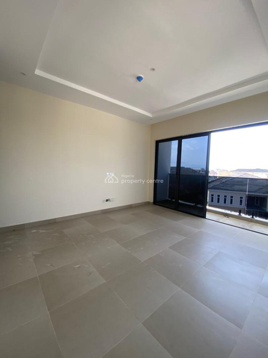 Luxurious 3 Bedroom Apartment with Pool Elevator Gym., Lekki Phase 1, Lekki Phase 1, Lekki, Lagos, Flat / Apartment for Sale