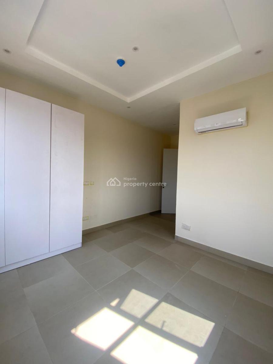Luxurious 3 Bedroom Apartment with Pool Elevator Gym., Lekki Phase 1, Lekki Phase 1, Lekki, Lagos, Flat / Apartment for Sale