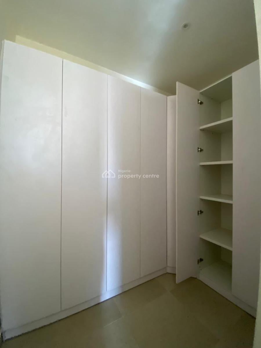Luxurious 3 Bedroom Apartment with Pool Elevator Gym., Lekki Phase 1, Lekki Phase 1, Lekki, Lagos, Flat / Apartment for Sale
