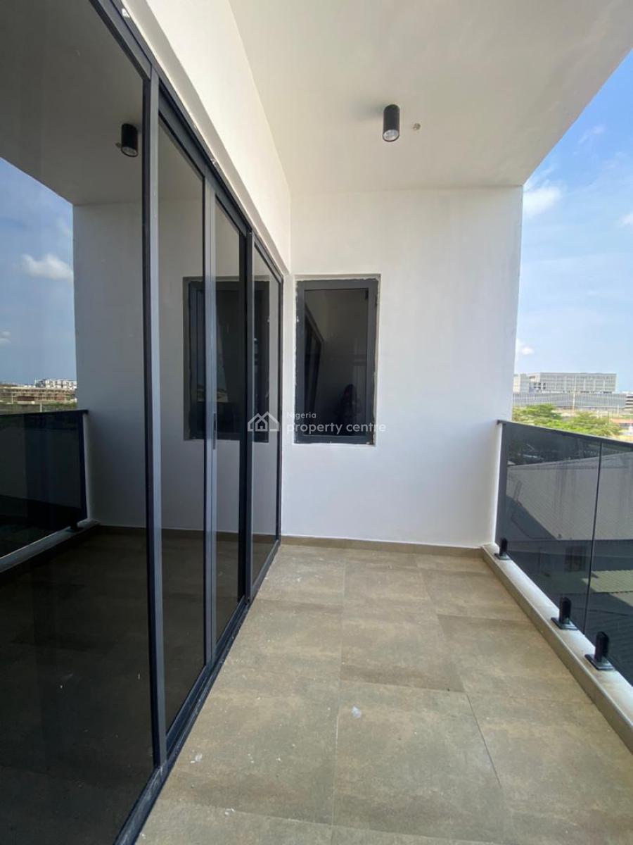 Luxurious 3 Bedroom Apartment with Pool Elevator Gym., Lekki Phase 1, Lekki Phase 1, Lekki, Lagos, Flat / Apartment for Sale