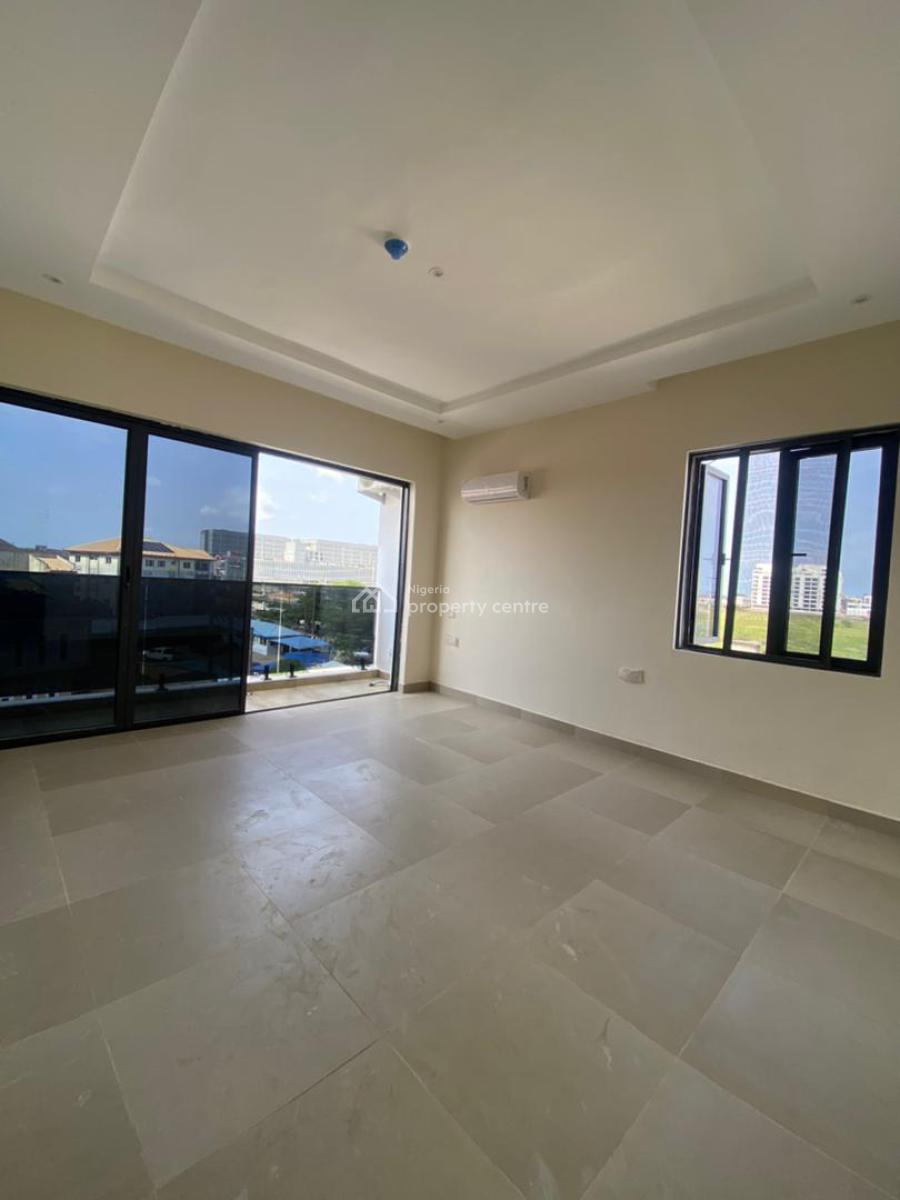 Luxurious 3 Bedroom Apartment with Pool Elevator Gym., Lekki Phase 1, Lekki Phase 1, Lekki, Lagos, Flat / Apartment for Sale