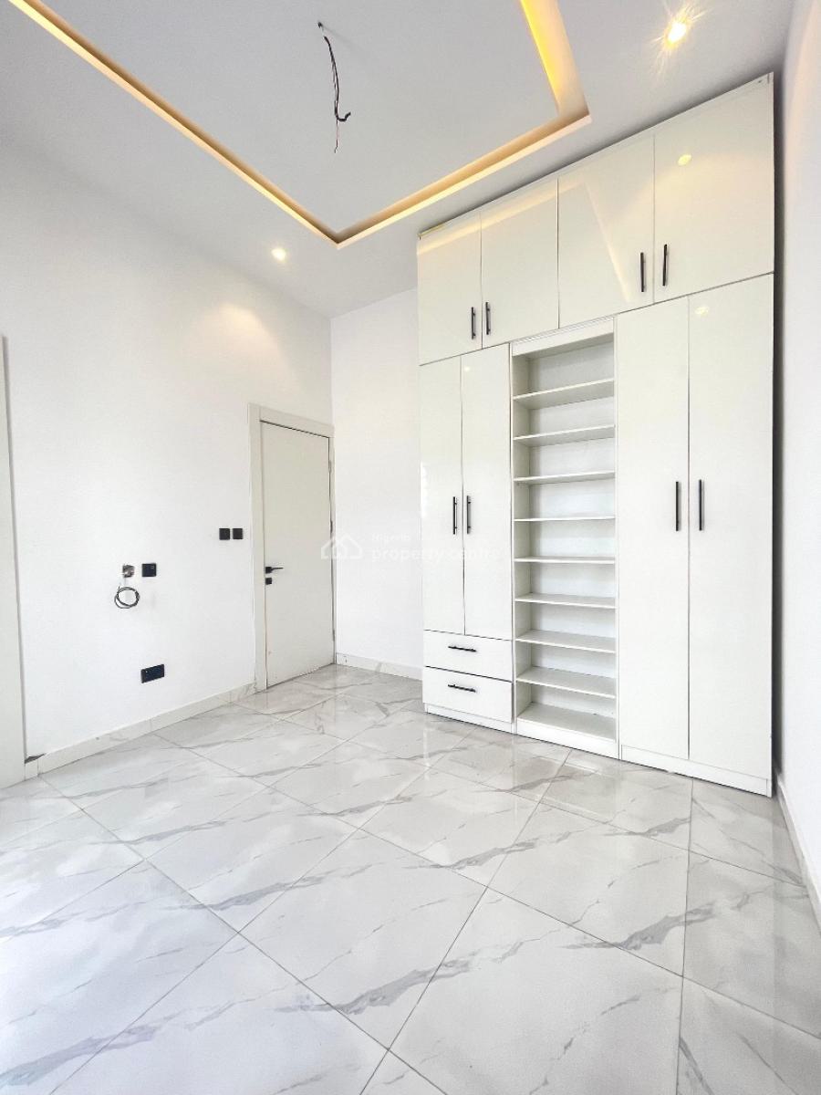 The Exclusive 5 Bedroom Fully Detached Duplex with Bq, Ajah, Lagos, Detached Duplex for Sale