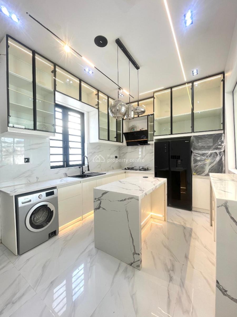 The Exclusive 5 Bedroom Fully Detached Duplex with Bq, Ajah, Lagos, Detached Duplex for Sale