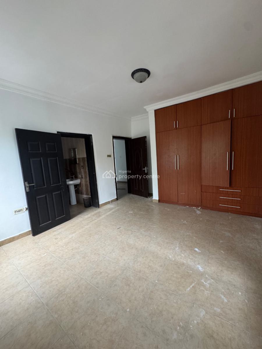 Spacious 1 Bedroom Self Contain Only to Share Kitchen, Opposite Emerald Estate, Mobil Road Estate, Ilaje Ajah Lagos, Ilaje, Ajah, Lagos, Self Contain (single Rooms) for Rent